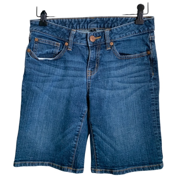 Gap Womens Denim Shorts Size 2 Bermuda Jean Shorts 1969 Collection